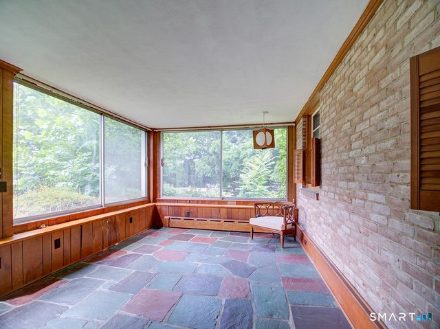 373 Broadway, Hamden, CT 06518