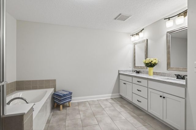 13212 Danner Path, Rosemount, MN 55068