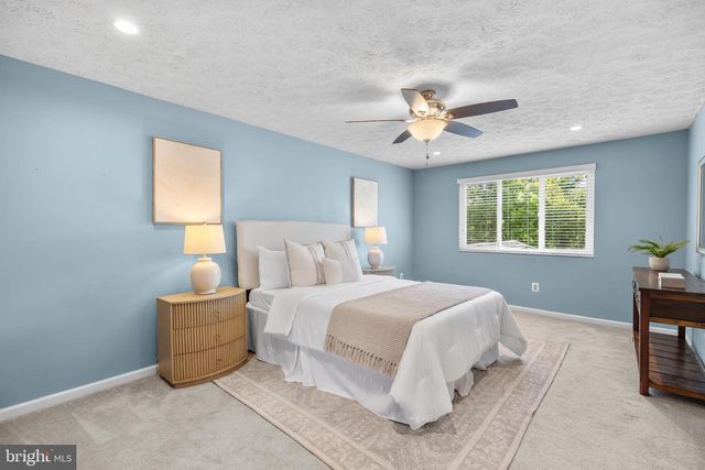 342 SAMANTHA DR, Sterling, VA 20164