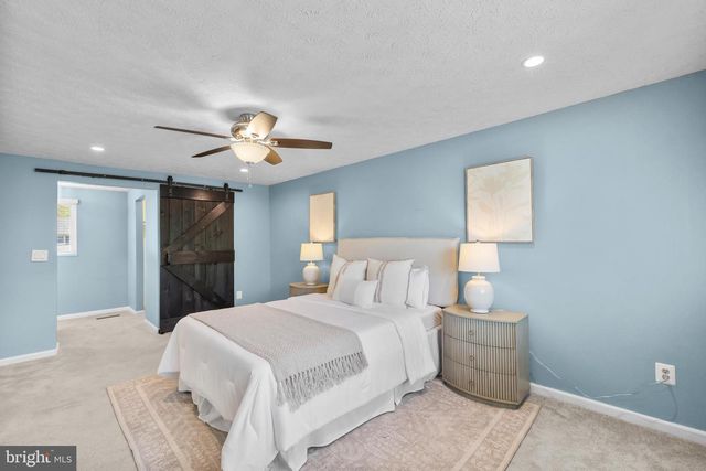 342 SAMANTHA DR, Sterling, VA 20164