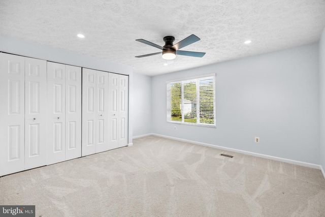 342 SAMANTHA DR, Sterling, VA 20164
