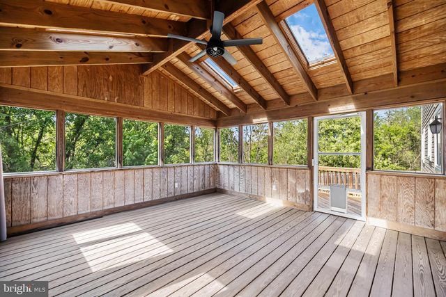 342 SAMANTHA DR, Sterling, VA 20164