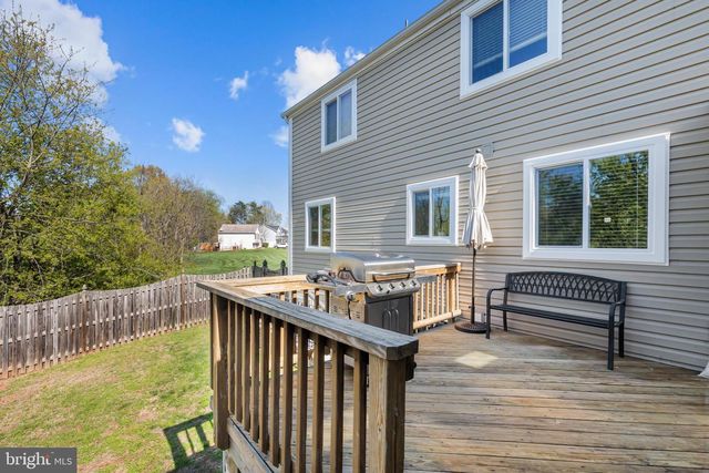 342 SAMANTHA DR, Sterling, VA 20164