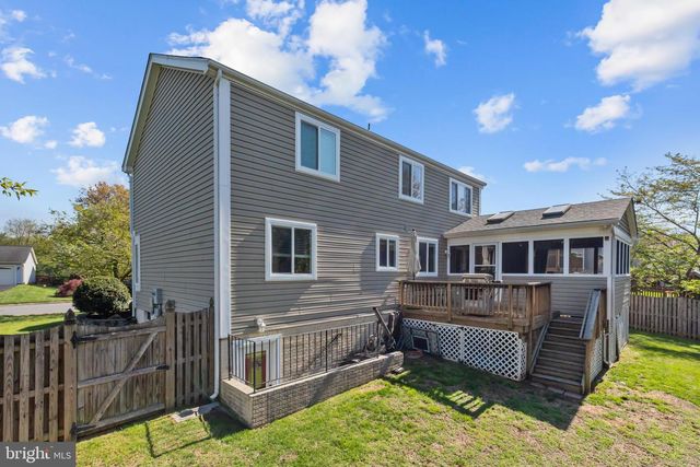 342 SAMANTHA DR, Sterling, VA 20164