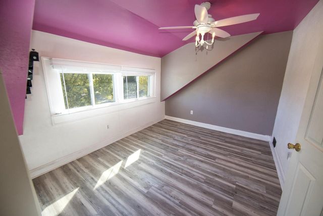 2405 S 92nd STREET, West Allis, WI 53227