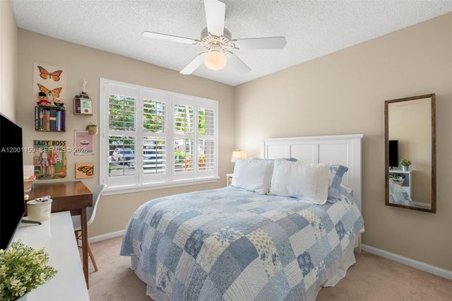 1414 Banyan Way, Weston, FL 33327