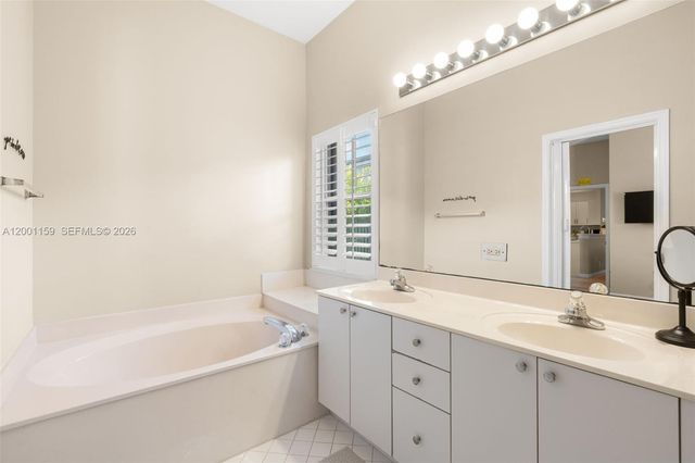 1414 Banyan Way, Weston, FL 33327