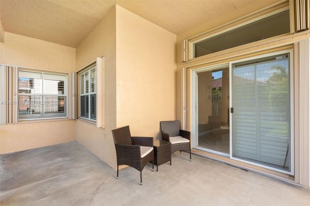 1414 Banyan Way, Weston, FL 33327