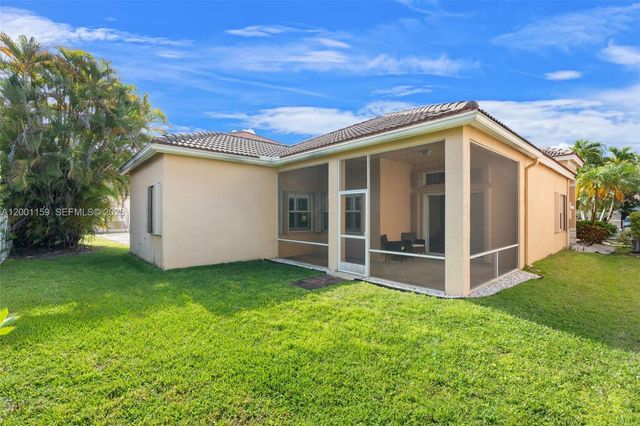 1414 Banyan Way, Weston, FL 33327