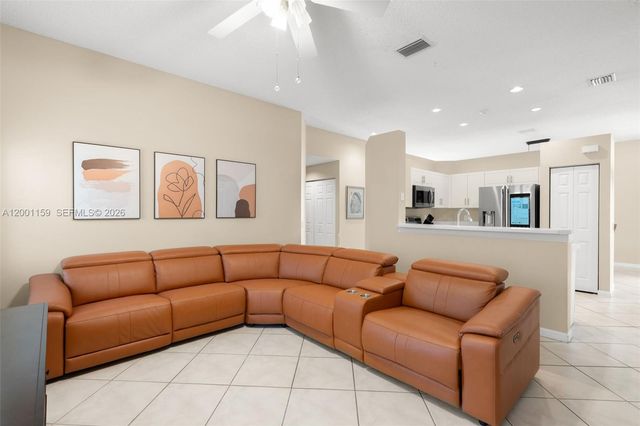 1414 Banyan Way, Weston, FL 33327