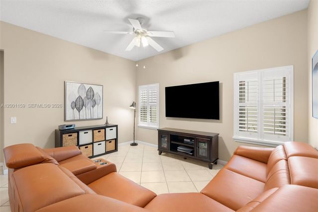 1414 Banyan Way, Weston, FL 33327