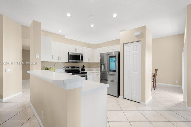 1414 Banyan Way, Weston, FL 33327