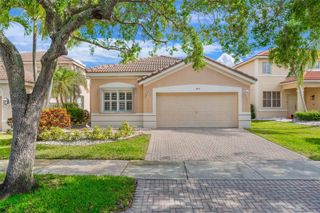 1414 Banyan Way, Weston, FL 33327