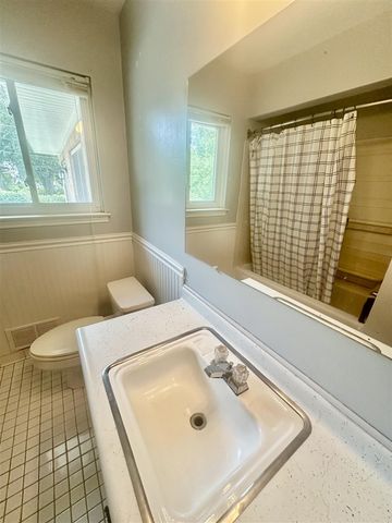 33829 Yuma Street, Westland, MI 48185