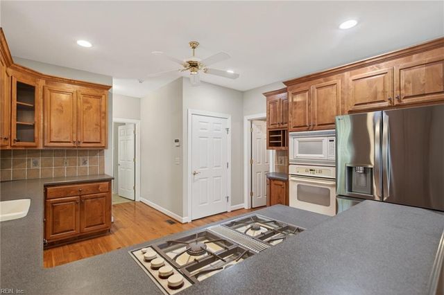 113 Edith Wharton SQ, Newport News, VA 23606