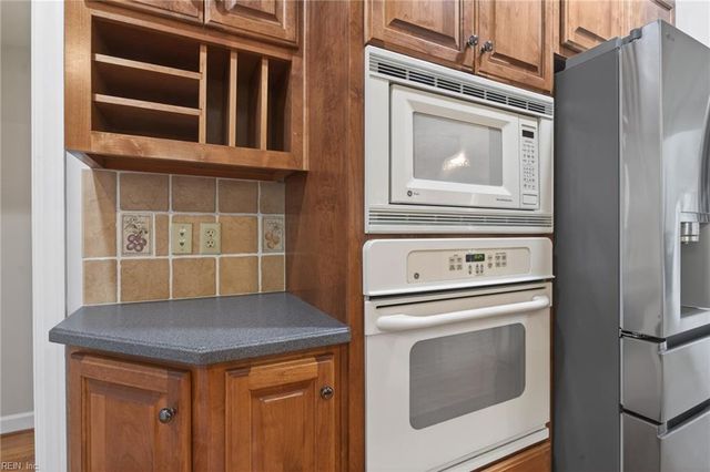 113 Edith Wharton SQ, Newport News, VA 23606