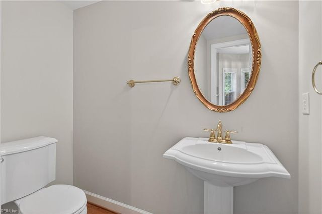 113 Edith Wharton SQ, Newport News, VA 23606