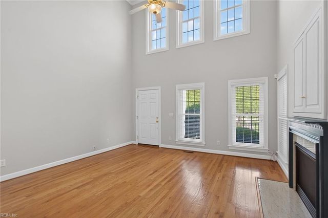 113 Edith Wharton SQ, Newport News, VA 23606