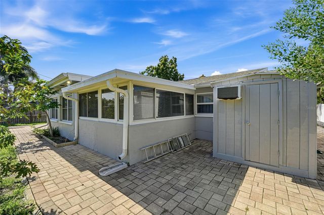 14233 102ND AVENUE, Largo, FL 33774