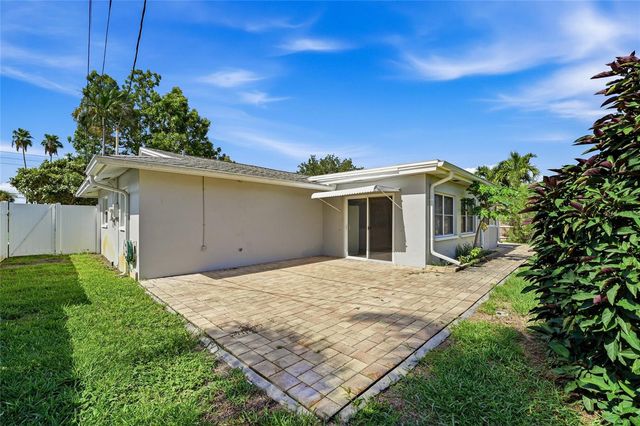 14233 102ND AVENUE, Largo, FL 33774