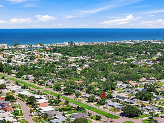 14233 102ND AVENUE, Largo, FL 33774
