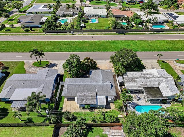 14233 102ND AVENUE, Largo, FL 33774
