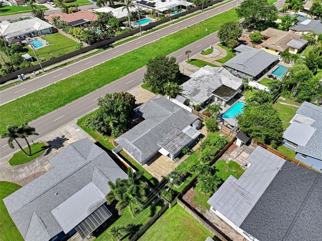 14233 102ND AVENUE, Largo, FL 33774