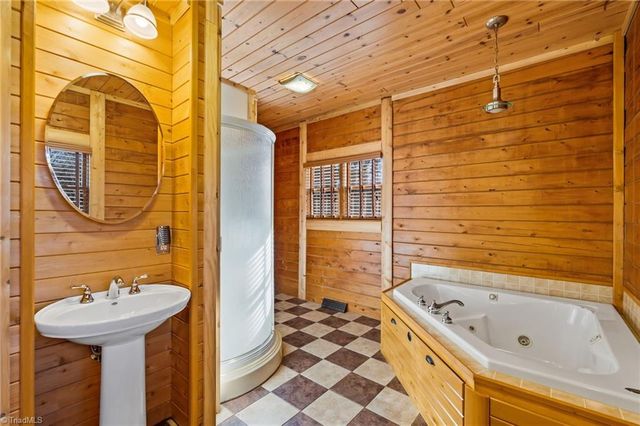 347 Cypress Lane, Lexington, NC 27295