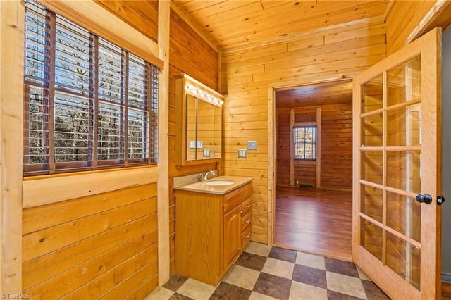 347 Cypress Lane, Lexington, NC 27295