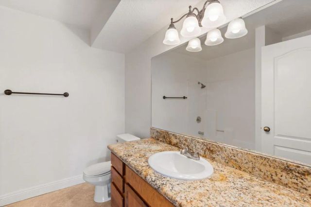 1075 N Escondido 104, Escondido, CA 92026