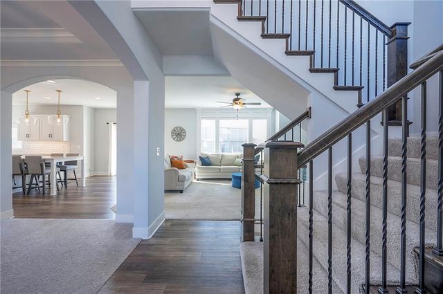 19009 W 168th Terrace, Olathe, KS 66062