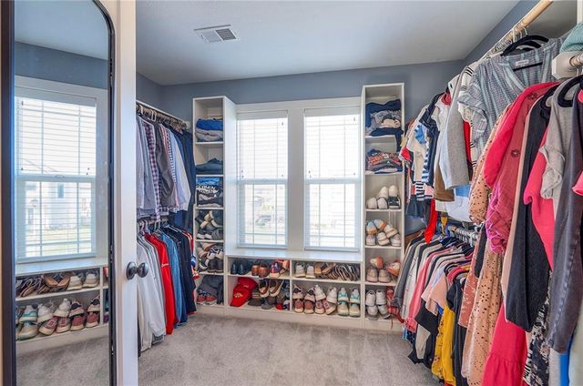 19009 W 168th Terrace, Olathe, KS 66062