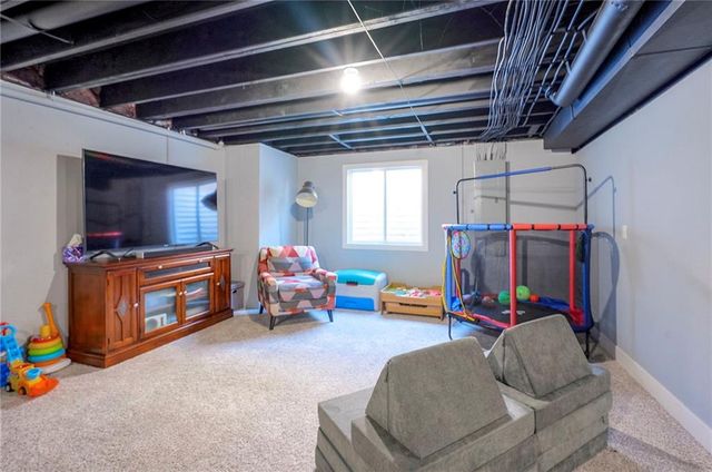 19009 W 168th Terrace, Olathe, KS 66062