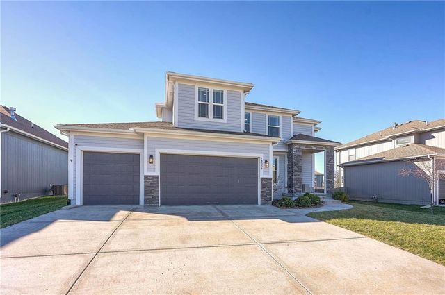 19009 W 168th Terrace, Olathe, KS 66062