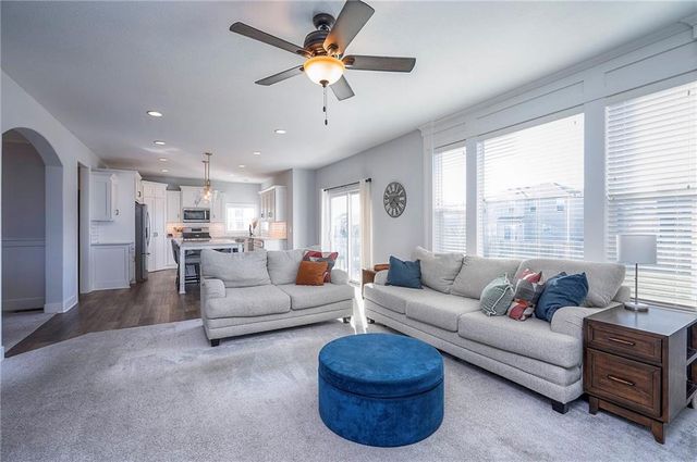 19009 W 168th Terrace, Olathe, KS 66062