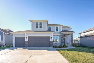 19009 W 168th Terrace, Olathe, KS 66062