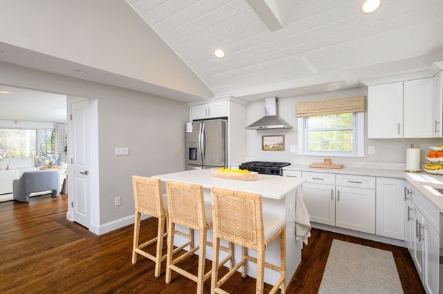 345 Plain St, Hanover, MA 02339
