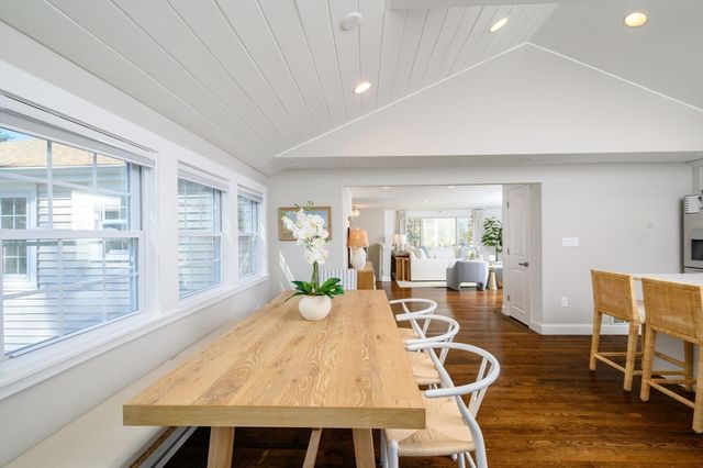 345 Plain St, Hanover, MA 02339