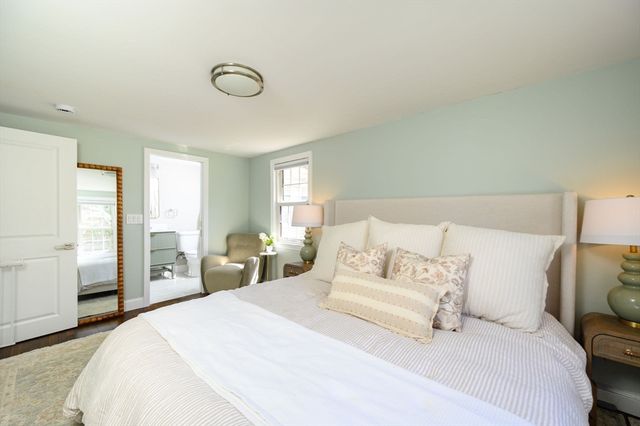 345 Plain St, Hanover, MA 02339
