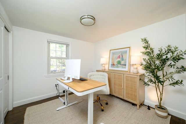 345 Plain St, Hanover, MA 02339