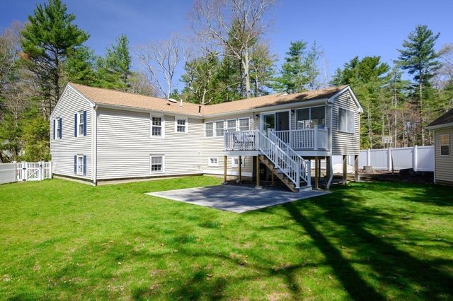 345 Plain St, Hanover, MA 02339