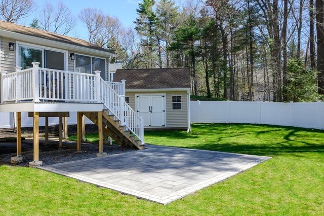 345 Plain St, Hanover, MA 02339