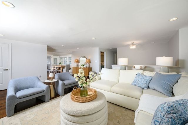 345 Plain St, Hanover, MA 02339