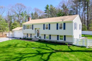 345 Plain St, Hanover, MA 02339