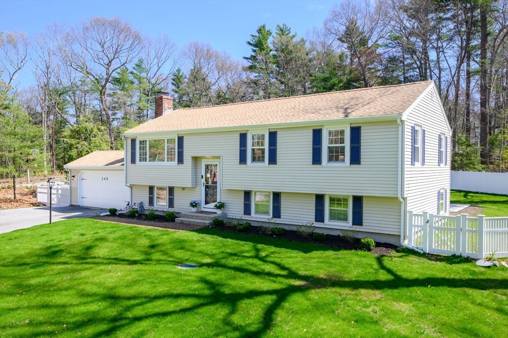 345 Plain St, Hanover, MA 02339