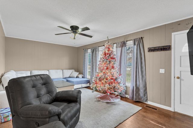 60 Main St, Ethridge, TN 38456