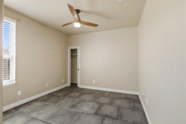 1135 Redleaf DR, Nolanville, TX 76559