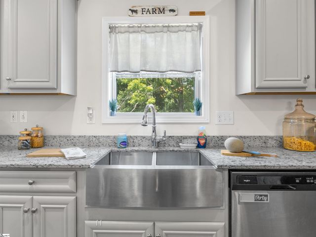 463 Torrington Drive, Duncan, SC 29334