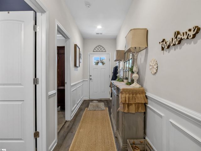 463 Torrington Drive, Duncan, SC 29334