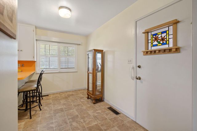 4340 W School Avenue, Visalia, CA 93291